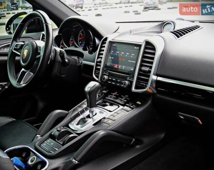 Чорний Порше Cayenne, об'ємом двигуна 3.6 л та пробігом 111 тис. км за 29900 $, фото 21 на Automoto.ua