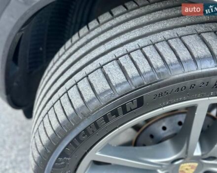Черный Порше Каен, объемом двигателя 2.89 л и пробегом 76 тыс. км за 57800 $, фото 31 на Automoto.ua
