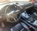 Черный Порше Каен, объемом двигателя 4.13 л и пробегом 125 тыс. км за 55000 $, фото 6 на Automoto.ua