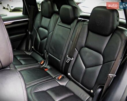 Чорний Порше Cayenne, об'ємом двигуна 3.6 л та пробігом 111 тис. км за 29900 $, фото 17 на Automoto.ua