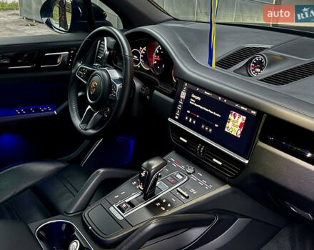 Чорний Порше Cayenne, об'ємом двигуна 2.9 л та пробігом 99 тис. км за 70000 $, фото 21 на Automoto.ua