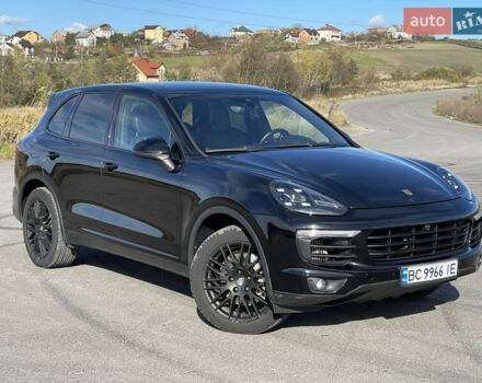 Черный Порше Каен, объемом двигателя 3.6 л и пробегом 88 тыс. км за 35999 $, фото 2 на Automoto.ua