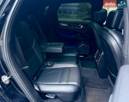 Чорний Порше Cayenne, об'ємом двигуна 2.9 л та пробігом 99 тис. км за 70000 $, фото 18 на Automoto.ua