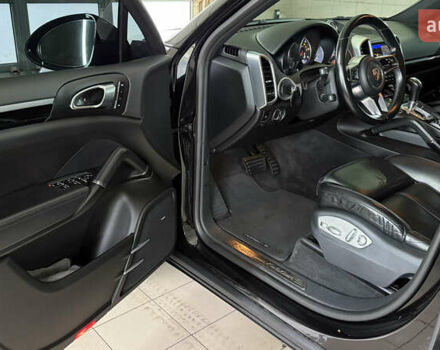 Чорний Порше Cayenne, об'ємом двигуна 3 л та пробігом 146 тис. км за 45500 $, фото 13 на Automoto.ua