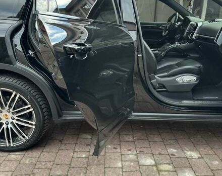 Черный Порше Каен, объемом двигателя 3.6 л и пробегом 64 тыс. км за 28999 $, фото 21 на Automoto.ua