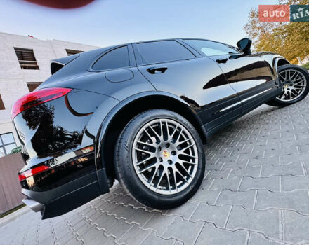 Черный Порше Каен, объемом двигателя 2.97 л и пробегом 131 тыс. км за 37999 $, фото 10 на Automoto.ua