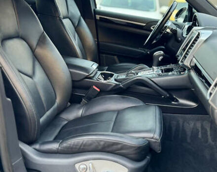 Черный Порше Каен, объемом двигателя 3.6 л и пробегом 113 тыс. км за 29500 $, фото 27 на Automoto.ua