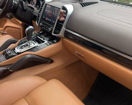 Чорний Порше Cayenne, об'ємом двигуна 3.6 л та пробігом 58 тис. км за 50000 $, фото 6 на Automoto.ua