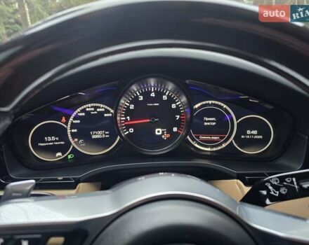 Черный Порше Каен, объемом двигателя 3 л и пробегом 170 тыс. км за 50000 $, фото 6 на Automoto.ua