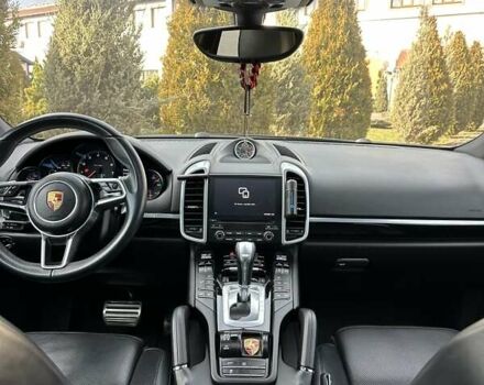 Черный Порше Каен, объемом двигателя 3.6 л и пробегом 64 тыс. км за 28999 $, фото 74 на Automoto.ua