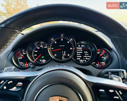 Черный Порше Каен, объемом двигателя 2.97 л и пробегом 131 тыс. км за 37999 $, фото 24 на Automoto.ua