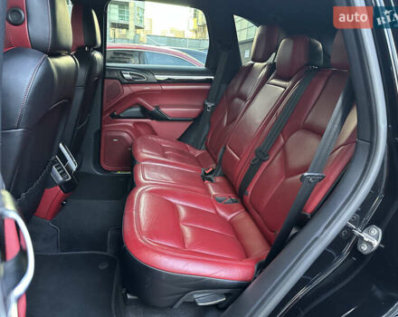 Черный Порше Каен, объемом двигателя 3 л и пробегом 180 тыс. км за 34800 $, фото 20 на Automoto.ua
