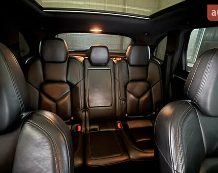 Чорний Порше Cayenne, об'ємом двигуна 3 л та пробігом 146 тис. км за 45500 $, фото 32 на Automoto.ua