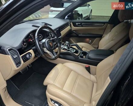 Черный Порше Каен, объемом двигателя 3 л и пробегом 170 тыс. км за 50000 $, фото 5 на Automoto.ua
