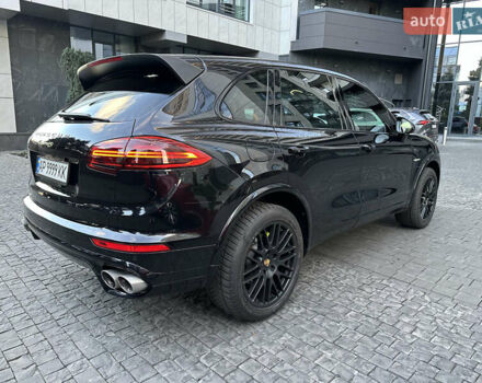 Черный Порше Каен, объемом двигателя 3 л и пробегом 180 тыс. км за 34800 $, фото 5 на Automoto.ua