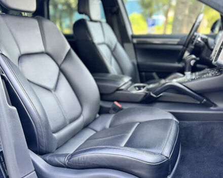Чорний Порше Cayenne, об'ємом двигуна 3.6 л та пробігом 88 тис. км за 49999 $, фото 22 на Automoto.ua
