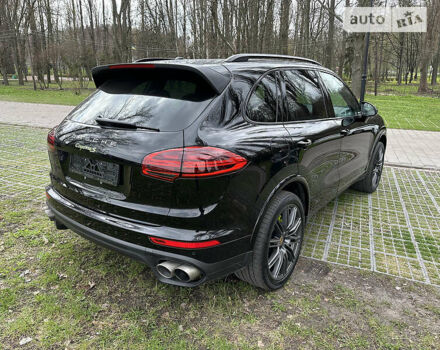 Чорний Порше Cayenne, об'ємом двигуна 3 л та пробігом 62 тис. км за 47900 $, фото 21 на Automoto.ua