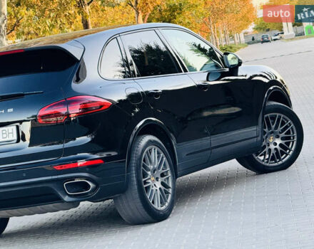 Черный Порше Каен, объемом двигателя 2.97 л и пробегом 131 тыс. км за 37999 $, фото 17 на Automoto.ua