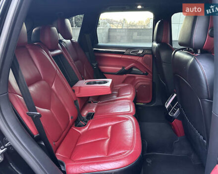 Черный Порше Каен, объемом двигателя 3 л и пробегом 180 тыс. км за 34800 $, фото 17 на Automoto.ua