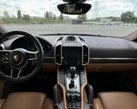 Черный Порше Каен, объемом двигателя 4.81 л и пробегом 100 тыс. км за 51000 $, фото 16 на Automoto.ua
