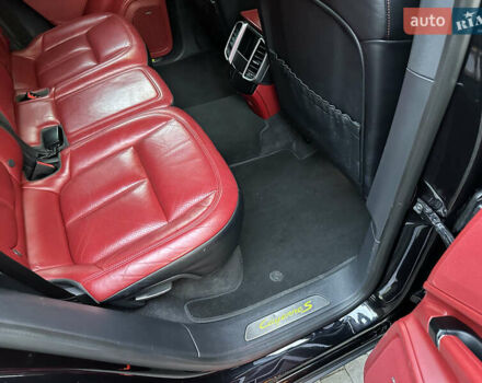 Черный Порше Каен, объемом двигателя 3 л и пробегом 180 тыс. км за 34800 $, фото 16 на Automoto.ua