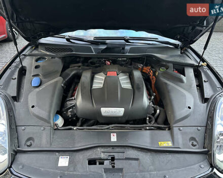 Черный Порше Каен, объемом двигателя 3 л и пробегом 180 тыс. км за 34800 $, фото 7 на Automoto.ua