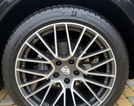 Чорний Порше Cayenne, об'ємом двигуна 3 л та пробігом 133 тис. км за 58000 $, фото 28 на Automoto.ua