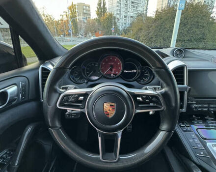 Черный Порше Каен, объемом двигателя 3.6 л и пробегом 142 тыс. км за 40500 $, фото 12 на Automoto.ua