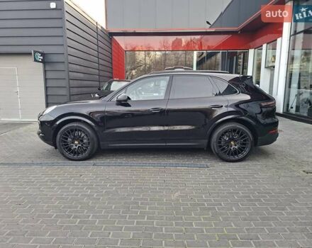 Черный Порше Каен, объемом двигателя 2.89 л и пробегом 114 тыс. км за 55555 $, фото 6 на Automoto.ua