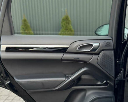 Черный Порше Каен, объемом двигателя 3.6 л и пробегом 113 тыс. км за 29500 $, фото 34 на Automoto.ua