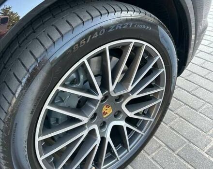 Порше Каен 2017 в Киеве на Automoto.ua Черный Порше Каен, объемом двигателя 2.9 л и пробегом 110 тыс. км за 68500 $, фото 10 на Automoto.ua