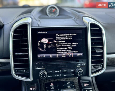 Чорний Порше Cayenne, об'ємом двигуна 3.6 л та пробігом 88 тис. км за 49999 $, фото 27 на Automoto.ua
