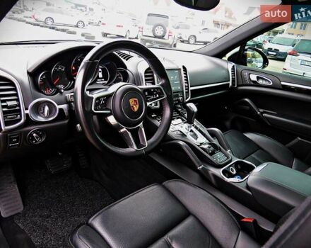 Чорний Порше Cayenne, об'ємом двигуна 3.6 л та пробігом 111 тис. км за 29900 $, фото 5 на Automoto.ua