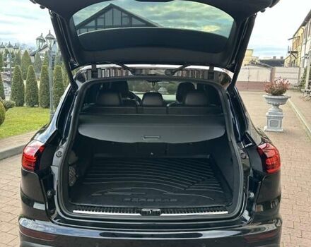 Черный Порше Каен, объемом двигателя 3.6 л и пробегом 64 тыс. км за 28999 $, фото 23 на Automoto.ua