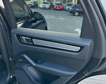 Порше Каен 2017 в Киеве на Automoto.ua Черный Порше Каен, объемом двигателя 2.9 л и пробегом 110 тыс. км за 68500 $, фото 29 на Automoto.ua