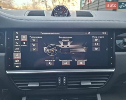 Черный Порше Каен, объемом двигателя 2.89 л и пробегом 114 тыс. км за 55555 $, фото 15 на Automoto.ua