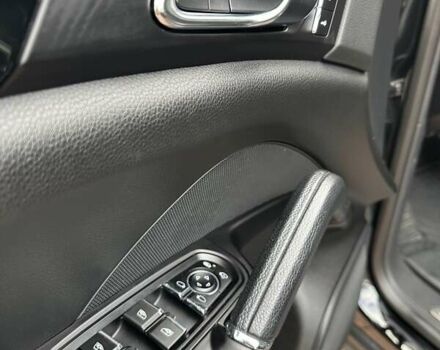 Черный Порше Каен, объемом двигателя 3.6 л и пробегом 64 тыс. км за 28999 $, фото 48 на Automoto.ua