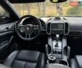 Черный Порше Каен, объемом двигателя 2.97 л и пробегом 64 тыс. км за 43000 $, фото 14 на Automoto.ua