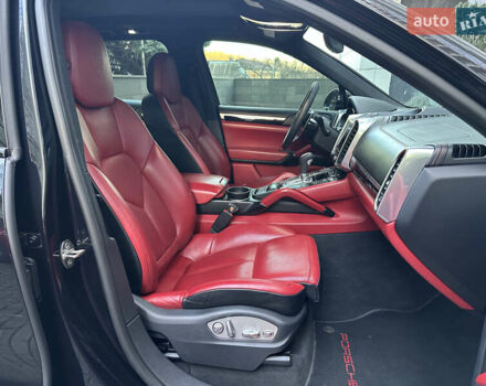 Черный Порше Каен, объемом двигателя 3 л и пробегом 180 тыс. км за 34800 $, фото 14 на Automoto.ua
