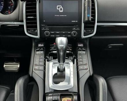 Черный Порше Каен, объемом двигателя 3.6 л и пробегом 64 тыс. км за 28999 $, фото 78 на Automoto.ua