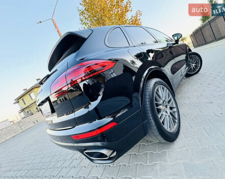 Черный Порше Каен, объемом двигателя 2.97 л и пробегом 131 тыс. км за 37999 $, фото 86 на Automoto.ua