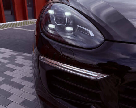 Чорний Порше Cayenne, об'ємом двигуна 3 л та пробігом 155 тис. км за 35000 $, фото 8 на Automoto.ua