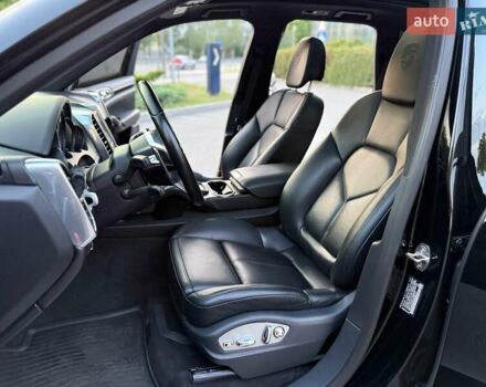 Черный Порше Каен, объемом двигателя 3.6 л и пробегом 99 тыс. км за 34000 $, фото 19 на Automoto.ua