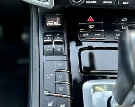 Черный Порше Каен, объемом двигателя 3.6 л и пробегом 113 тыс. км за 29500 $, фото 17 на Automoto.ua