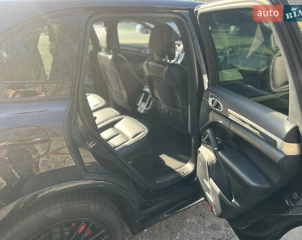 Черный Порше Каен, объемом двигателя 3.6 л и пробегом 88 тыс. км за 40000 $, фото 13 на Automoto.ua