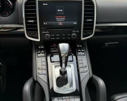 Порше Каен 2017 в Днепре (Днепропетровске) на Automoto.ua Черный Порше Каен, объемом двигателя 2.97 л и пробегом 64 тыс. км за 42500 $, фото 15 на Automoto.ua