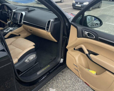 Чорний Порше Cayenne, об'ємом двигуна 3 л та пробігом 230 тис. км за 41000 $, фото 19 на Automoto.ua