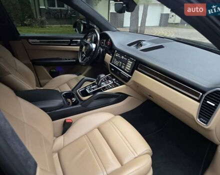 Черный Порше Каен, объемом двигателя 3 л и пробегом 170 тыс. км за 50000 $, фото 8 на Automoto.ua