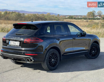 Черный Порше Каен, объемом двигателя 3.6 л и пробегом 88 тыс. км за 35999 $, фото 4 на Automoto.ua