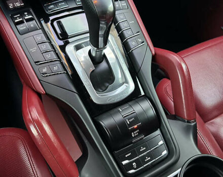 Черный Порше Каен, объемом двигателя 3 л и пробегом 180 тыс. км за 34800 $, фото 29 на Automoto.ua